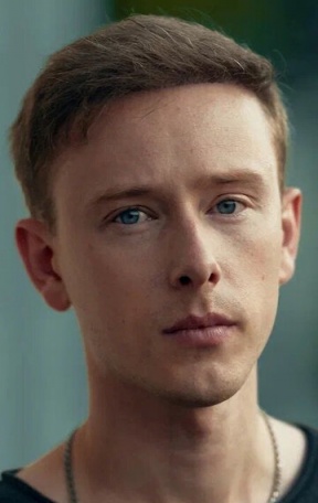 Артем Мельничук