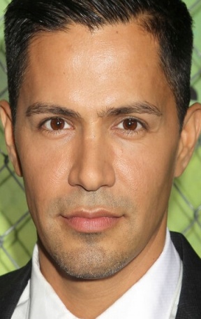 Джей Эрнандес