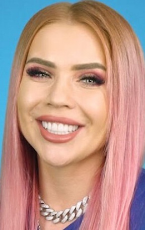 Карина Кросс