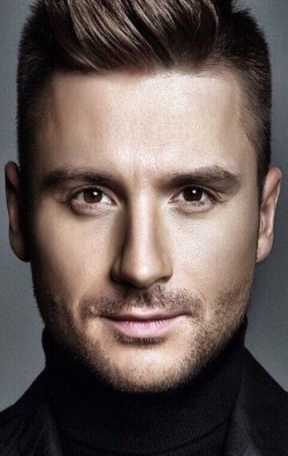 Сергей Лазарев