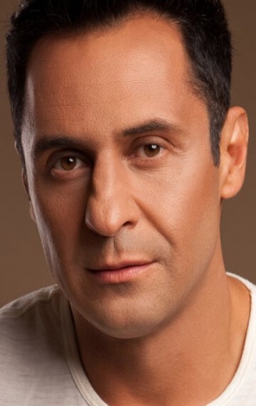 Стас Костюшкин