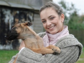 Тропинка вдоль реки