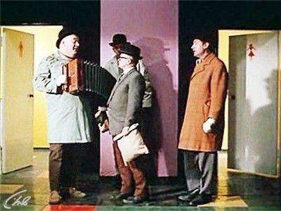 Семь стариков и одна девушка (4)