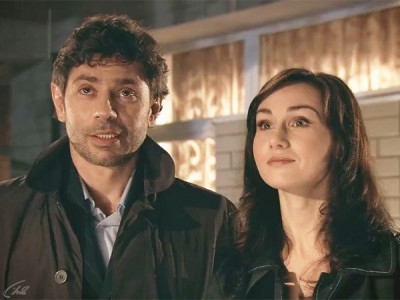 Обучаю игре на гитаре