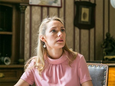 Окна на Бульвар