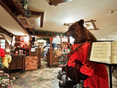 Обед в трактире Маша и медведь