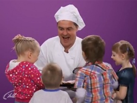 Дети, за стол!