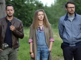 След лисицы на камнях