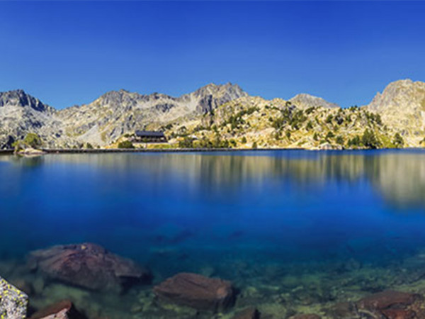 Три оттенка Пиренеев