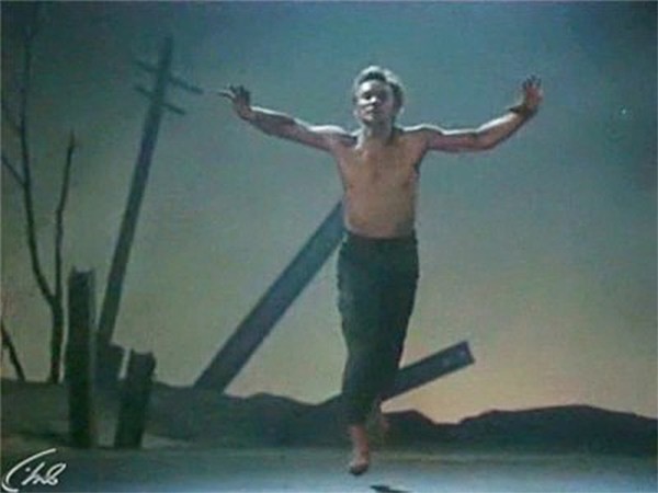 Дом у дороги