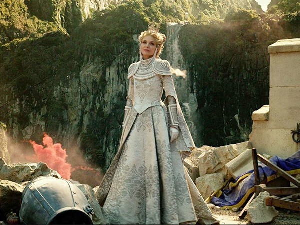 Малефисента: Владычица тьмы (5)