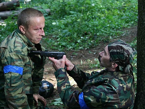 Пуля-дура 2: Агент почти не виден (2)