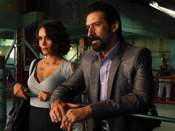 Святым тут не место