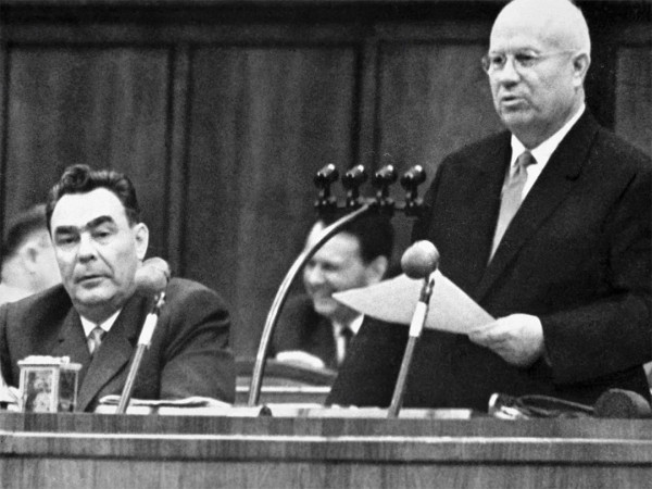 Брежнев против Хрущёва. Удар в спину