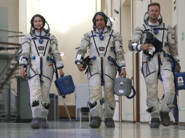 Вызов. Первые в космосе (2)