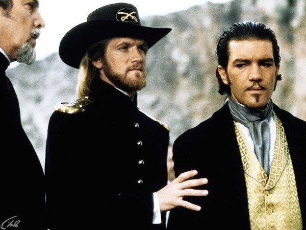 Маска Зорро