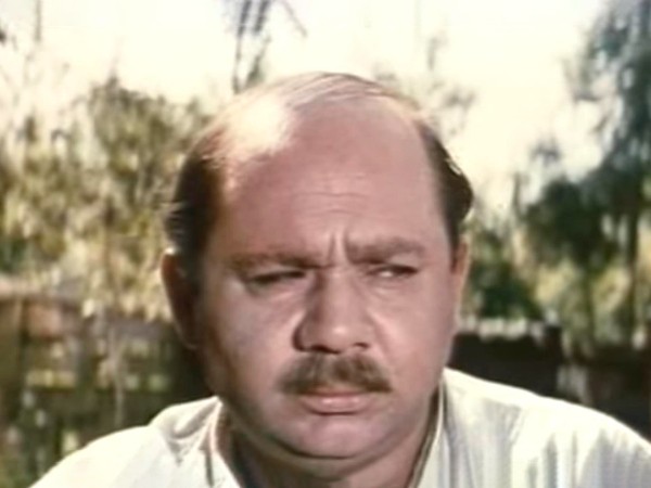 Меж высоких хлебов