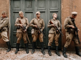 Значит, нам туда дорога