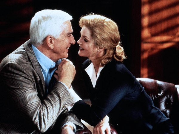 Голый пистолет 33 1/3: Последний выпад (3)