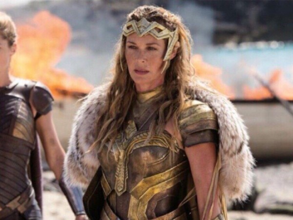 Чудо-женщина (2)