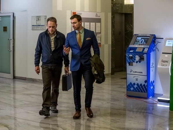 Завтра я тебя разлюблю (3)