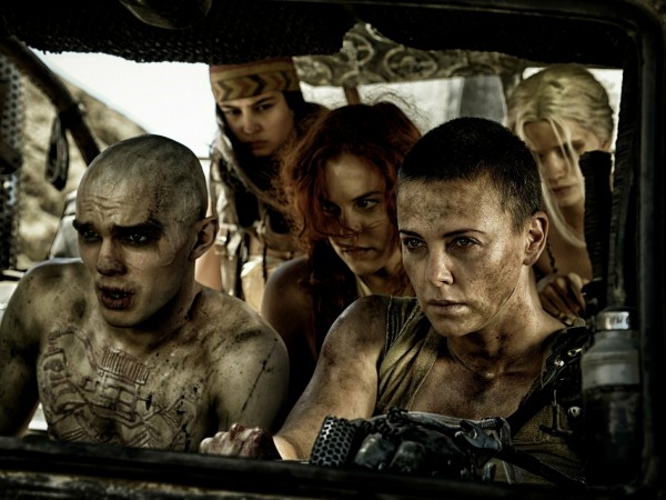 Безумный Макс: Дорога ярости (4)