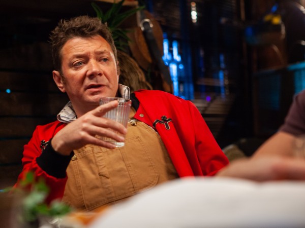 Любовь и монстры (2)