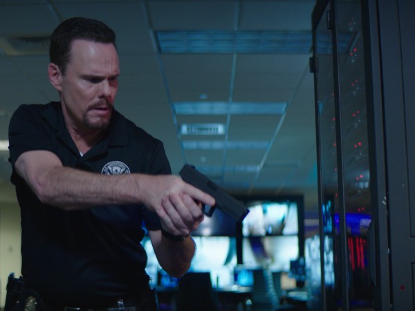 Под наблюдением (5)