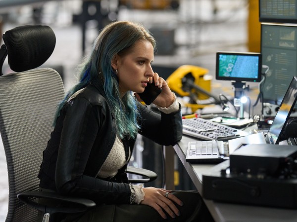 Досье Чёрная канарейка (6)