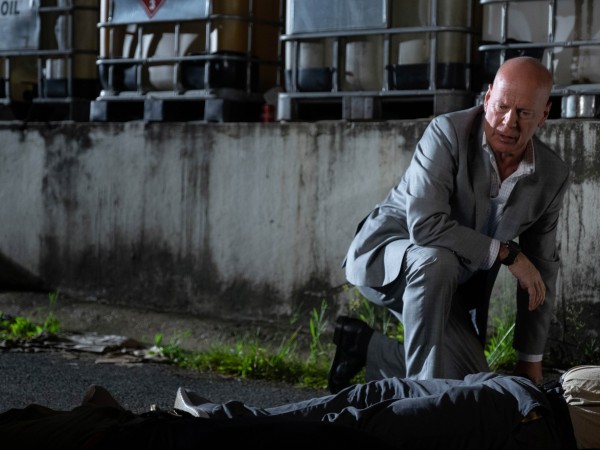 Ночь в осаде (3)