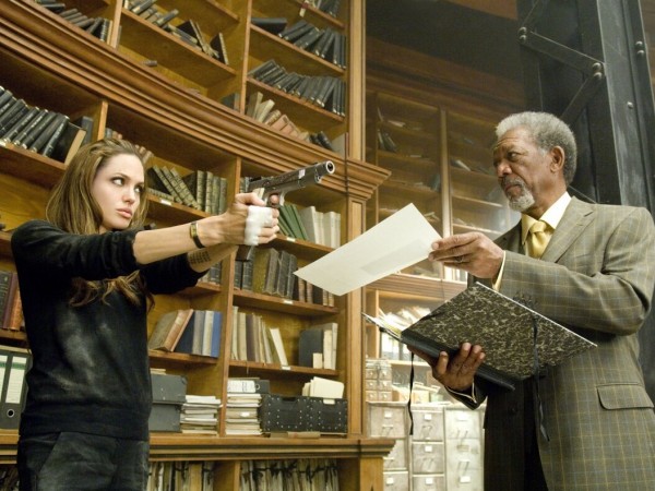 Особо опасен (6)