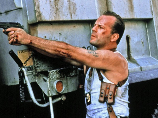 Крепкий орешек 3: Возмездие (6)