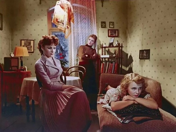 Сверстницы (2)