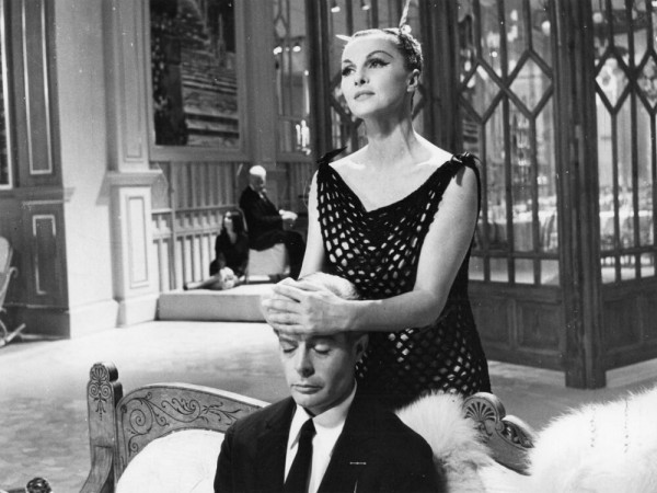 Восемь с половиной (3)