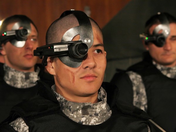 Универсальный солдат 3: Возрождение (5)