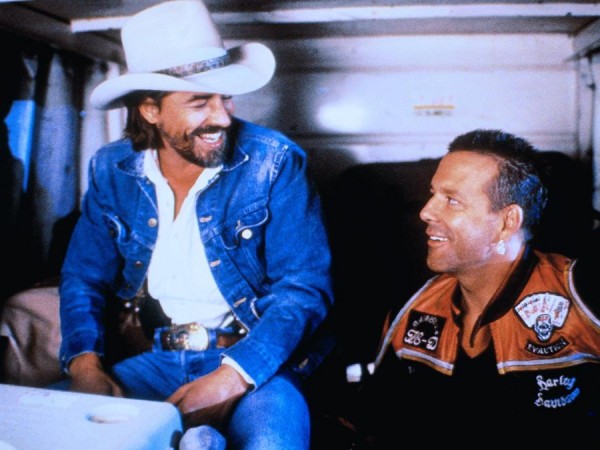 Харли Дэвидсон и ковбой Мальборо (5)