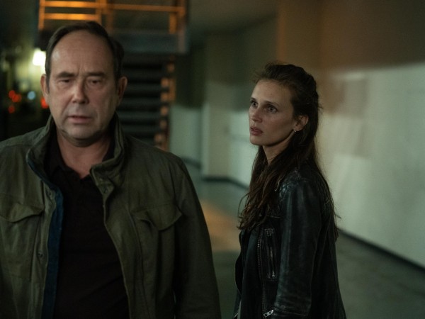 Между жизнью и смертью (4)