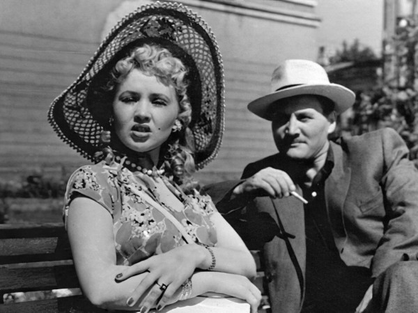 Тень у пирса (3)