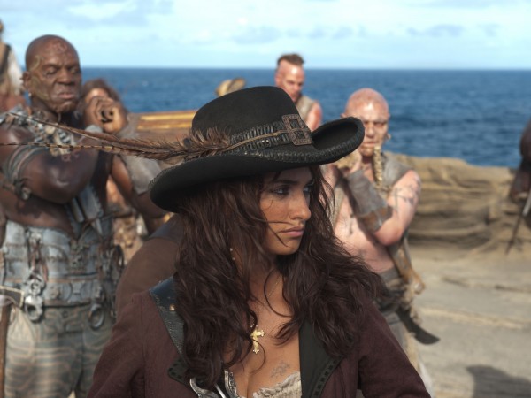 Пираты Карибского моря: На странных берегах (2)