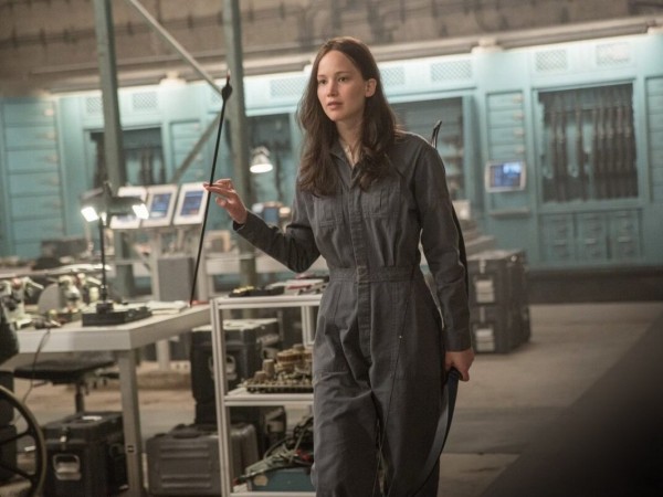 Голодные игры: Сойка-пересмешница. Часть I (3)