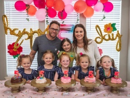 Пять с плюсом: пятерняшки Басби